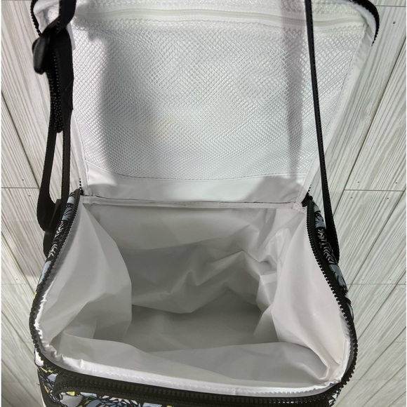 Vera Bradley "Plaza Medallion" Expandable Lunch Tote - Picture 6 of 8